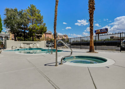 Emerald Suites | Cameron | Short-Term Suites | Extended Stay